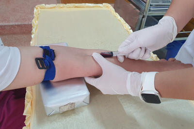 Thực hành lấy máu xét nghiệm cho bệnh nhân