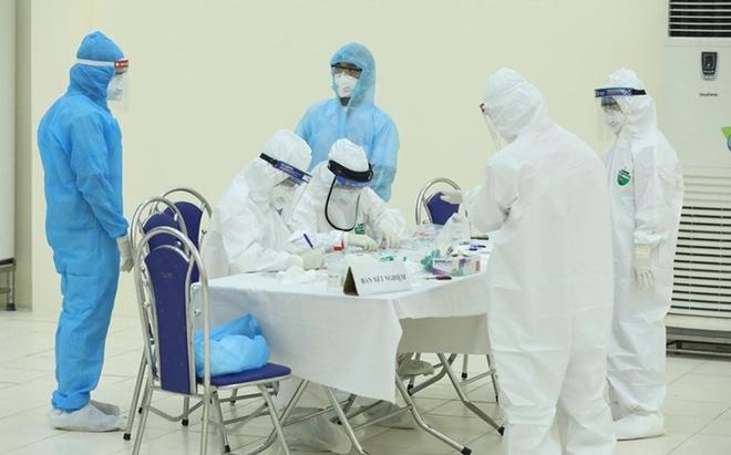 NÓNG: Hà Nội phát hiện 2 trường hợp dương tính SARS-CoV-2 lây từ Giám đốc mắc Covid-19 ở Thanh Xuân